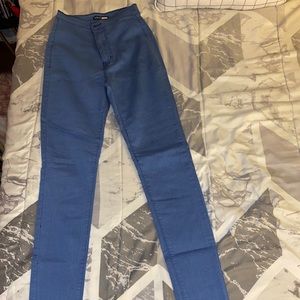 high-waisted skinny jeans